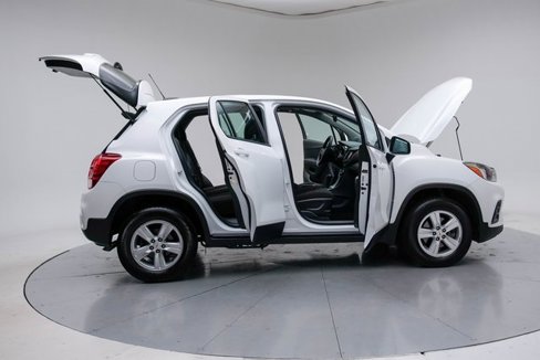 Used 2017 Chevrolet Trax LS image 13