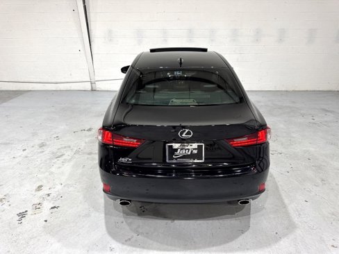 Used 2016 Lexus IS 200t image 22
