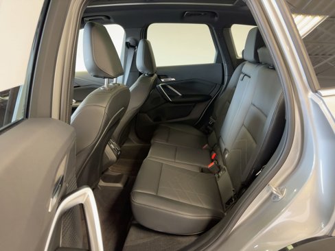 Used 2025 BMW X1 xDrive28i image 15