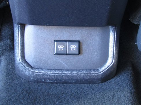 Used 2021 Toyota Highlander XLE image 36
