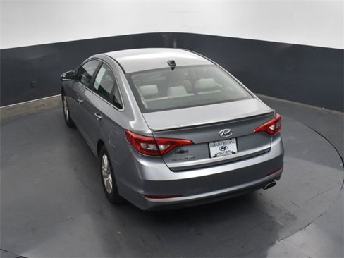 Used 2015 Hyundai Sonata SE image 23