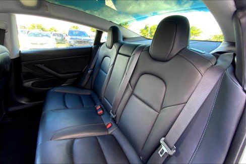Used 2020 Tesla Model 3 Standard Range image 25