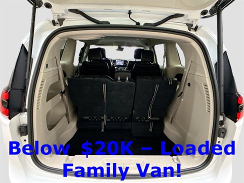 Used 2022 Chrysler Pacifica Touring-L image 24