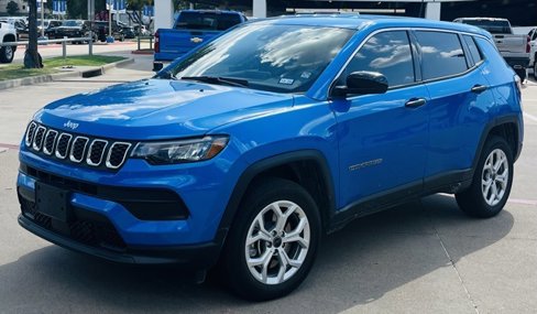 Used 2025 Jeep Compass Sport image 6