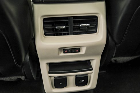 Used 2018 Ford Edge Titanium w/ Equipment Group 301A image 31
