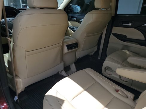 Used 2016 Toyota Highlander XLE image 33