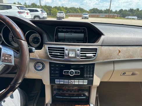 Used 2014 Mercedes-Benz E 350 Sedan image 13