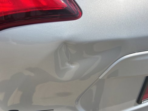 Used 2018 Nissan Kicks SR image 11