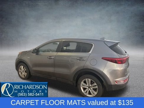 Used 2017 Kia Sportage LX image 2