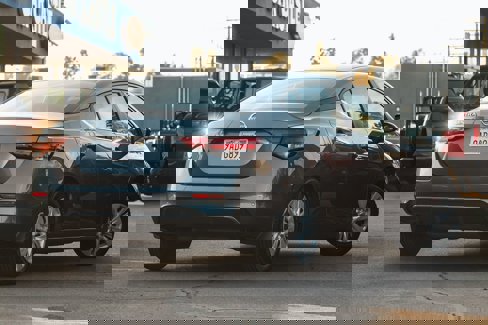 Used 2022 Nissan Sentra S image 2