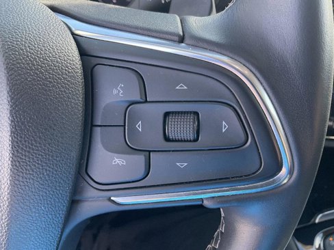Used 2022 Buick Envision Essence w/ Technology Package I image 7