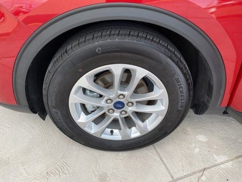 Certified 2022 Ford Escape SE image 34