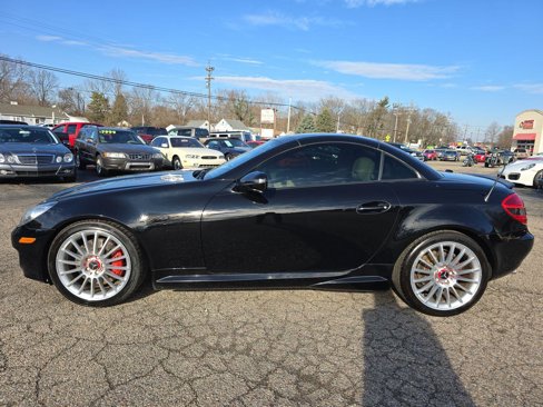Used 2011 Mercedes-Benz SLK 300 image 19