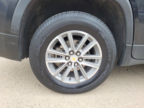 Used 2022 Chevrolet Traverse LT w/ LPO, Floor Liner Package image 10