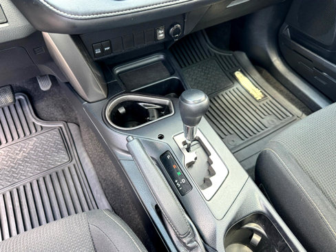 Used 2018 Toyota RAV4 XLE image 25