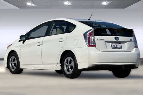 Used 2014 Toyota Prius Two image 7