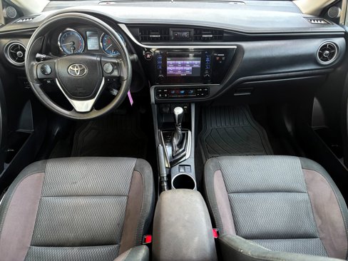 Used 2017 Toyota Corolla LE image 17