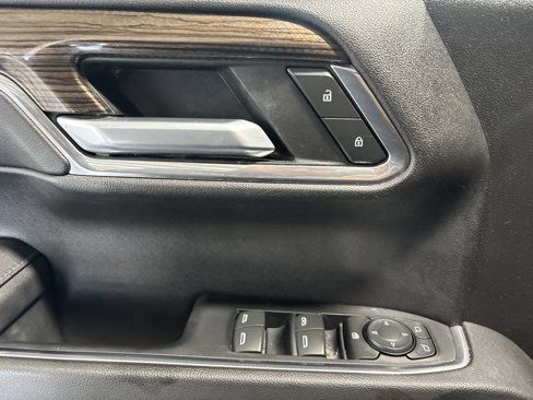 Used 2022 Chevrolet Silverado 1500 LT image 11
