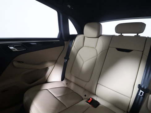 New 2025 Porsche Macan image 15