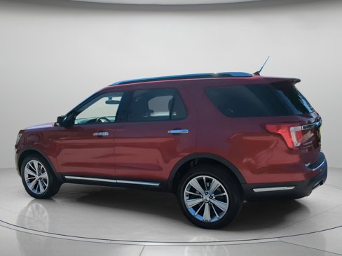 Certified 2019 Ford Explorer Limited w/ Class III Trailer Tow Package image 18