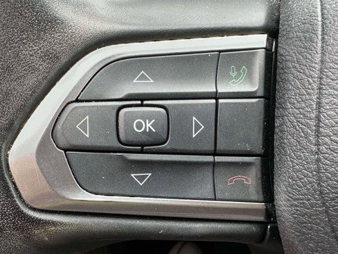 Used 2022 Jeep Compass Limited image 20
