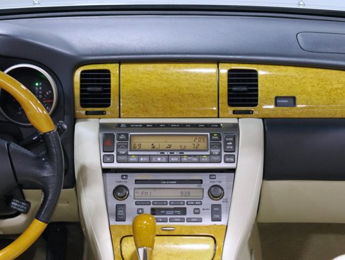 Used 2002 Lexus SC 430 Convertible image 46