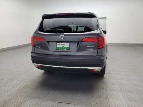 Used 2018 Honda Pilot Touring image 7