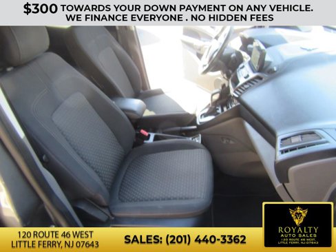 Used 2020 Ford Transit Connect XLT image 27