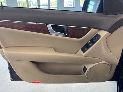 Used 2010 Mercedes-Benz C 300 4MATIC Sedan image 16
