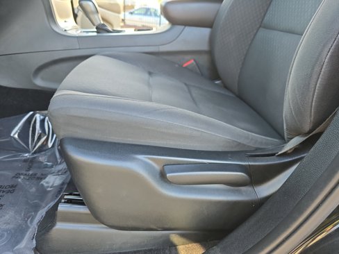 Used 2019 Jeep Grand Cherokee Laredo image 28