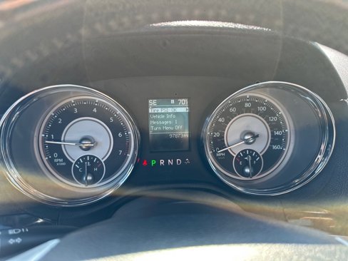 Used 2011 Chrysler 300 Touring image 23