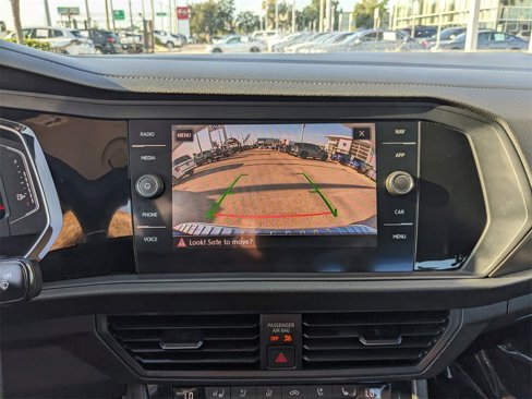 Certified 2020 Volkswagen Jetta SEL Premium image 23