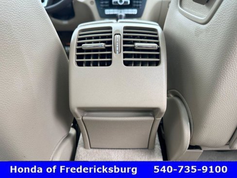 Used 2012 Mercedes-Benz C 300 Sport image 41