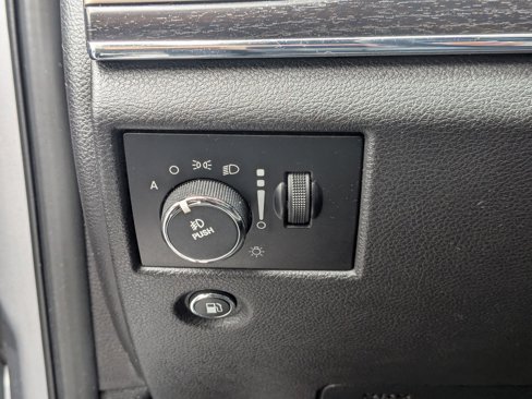 Used 2014 Jeep Grand Cherokee Limited image 17