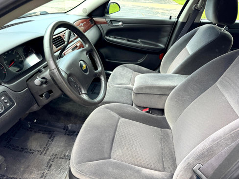 Used 2011 Chevrolet Impala LT image 23