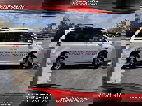 Used 2014 Toyota Sienna LE image 14