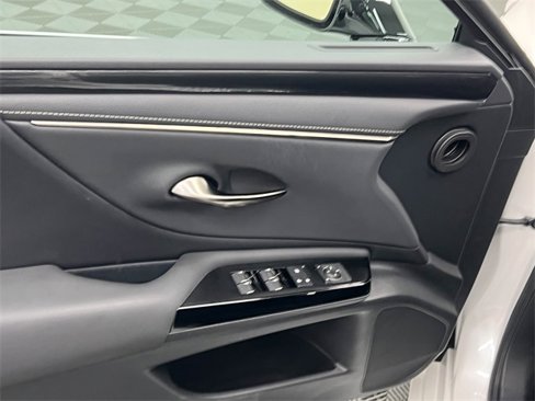 Certified 2022 Lexus ES 350 image 10