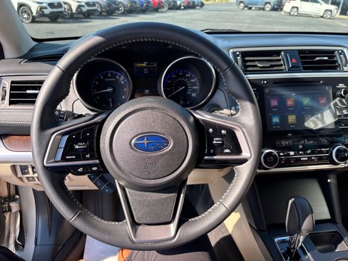 Used 2018 Subaru Outback 3.6R Limited image 17