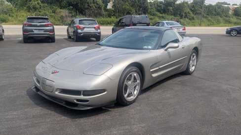 Used 2001 Chevrolet Corvette Coupe w/ Preferred Equipment Group1 image 20