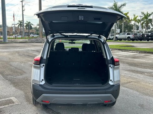 Used 2023 Nissan Rogue SV image 21