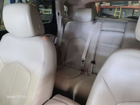 Used 2012 Cadillac SRX Luxury image 26