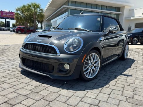 Used 2015 MINI Cooper S image 1