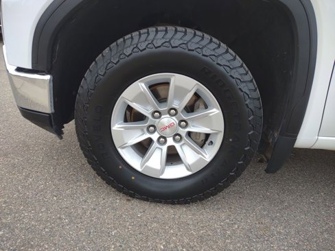 Used 2022 GMC Sierra 1500 SLE image 29