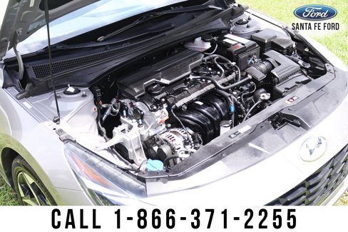 Used 2023 Hyundai Elantra SEL w/ Convenience Package image 15
