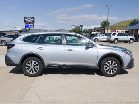 Used 2020 Subaru Outback image 4