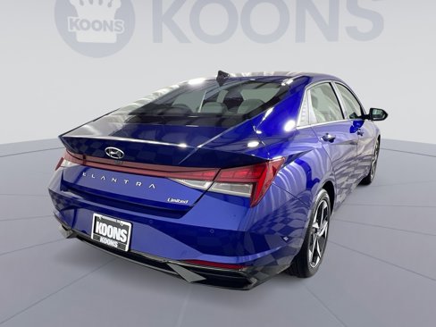Used 2023 Hyundai Elantra Limited image 7