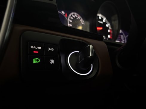 Certified 2023 Porsche Cayenne S image 27