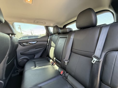 Used 2022 Nissan Rogue Sport SL image 7