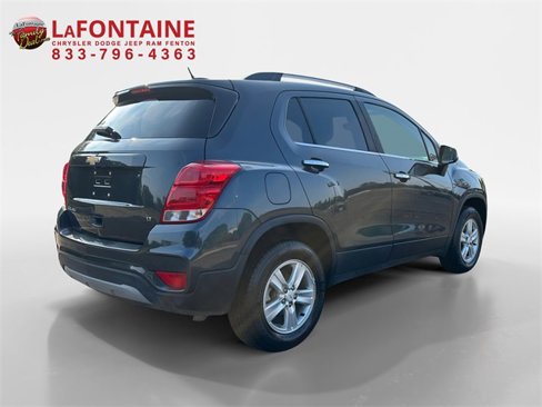 Used 2018 Chevrolet Trax LT w/ LT Convenience Package image 7