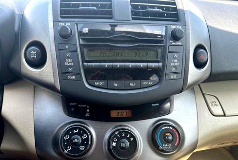 Used 2010 Toyota RAV4 4WD image 23